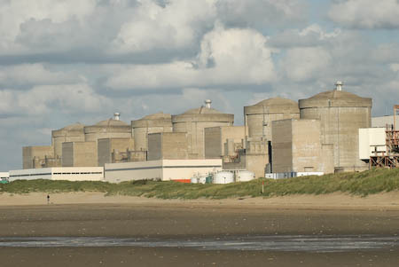 La centrale nucléaire de Gravelines (France) © Denis Delbecq