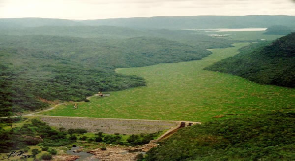 Derrière le barrage de Kafue Gorge (Zambie) © Environmental Council of Zambia